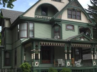 435 Dennis St, Adrian, MI