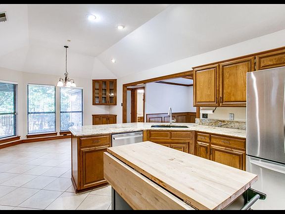 2nd image of 7921 Kendra Ln