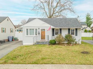 43 Bridge St, Sewaren, NJ 07077