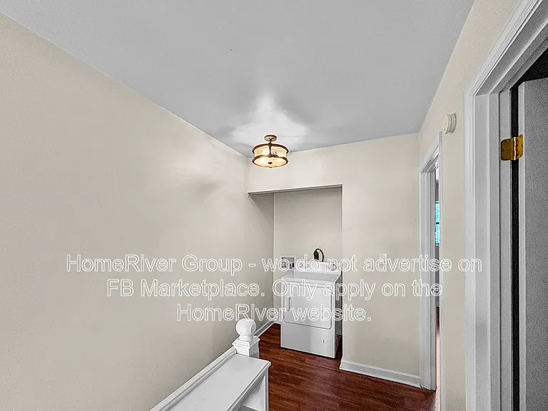 819 Asterwood Dr #B — Photo 13