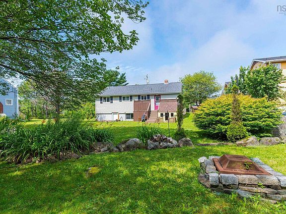 4th image of 712 Old Sambro Rd