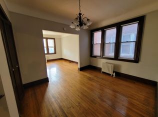 895 Beaconsfield Ave #1S, Grosse Pointe, MI 48230