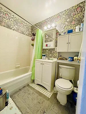 Rented by Compass | media 12