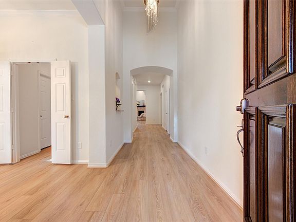 4th image of 2839 McDonough Way