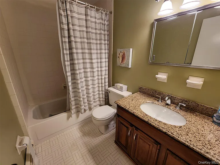 7 Riverhead Rd — Photo 21