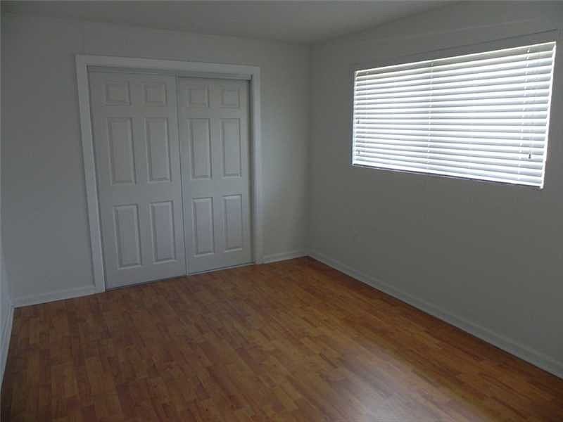 1st image of 1520 NE 155th Ter