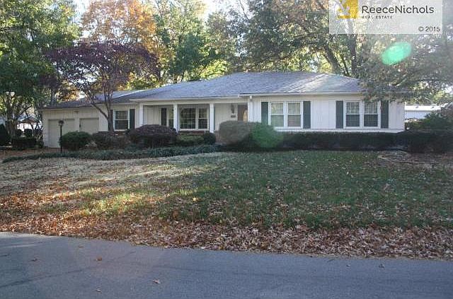 Welcome home to ranch living!