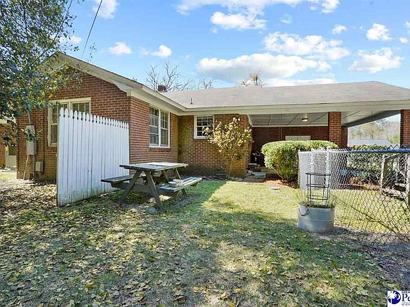 5th image of 516 Townsend Dr