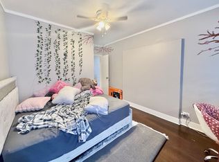 2057 W Touhy Ave APT 3, Chicago, IL 60645
