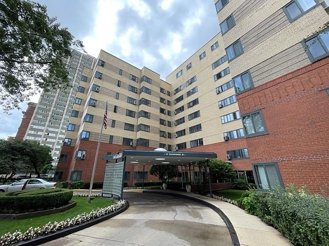 1st image of 5044 N Marine Dr APT C1