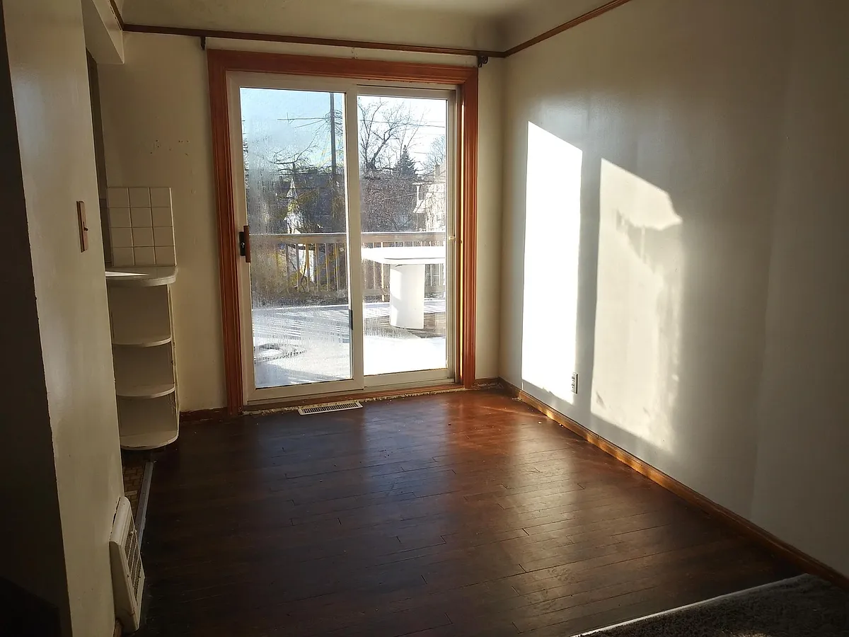 Building Photo - 4654 E 90th St
