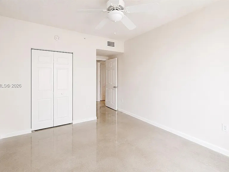 2000 N Bayshore Dr #1509 — Photo 11