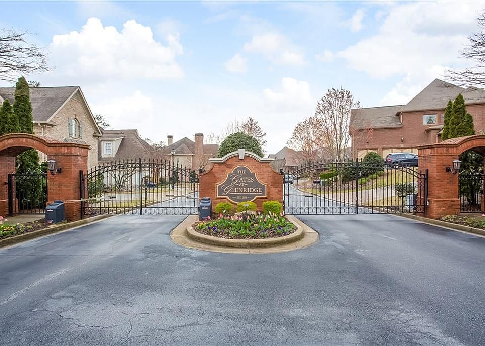 1st image of 950 Glengate Pl