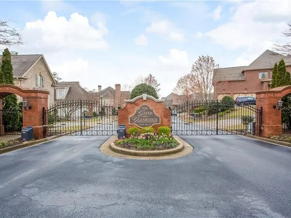 950 Glengate Pl, Sandy Springs, GA 30328