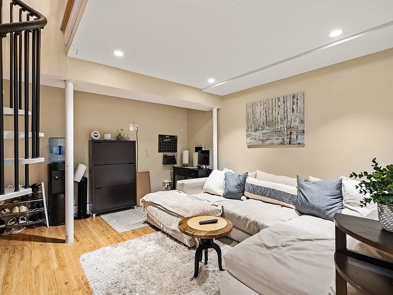 209 D St #2 — Photo 19