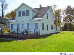 593 Shorelawn Dr, Bridgeport, NY 13030