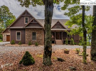 538 Pinnacle Dr, West Jefferson, NC 28694