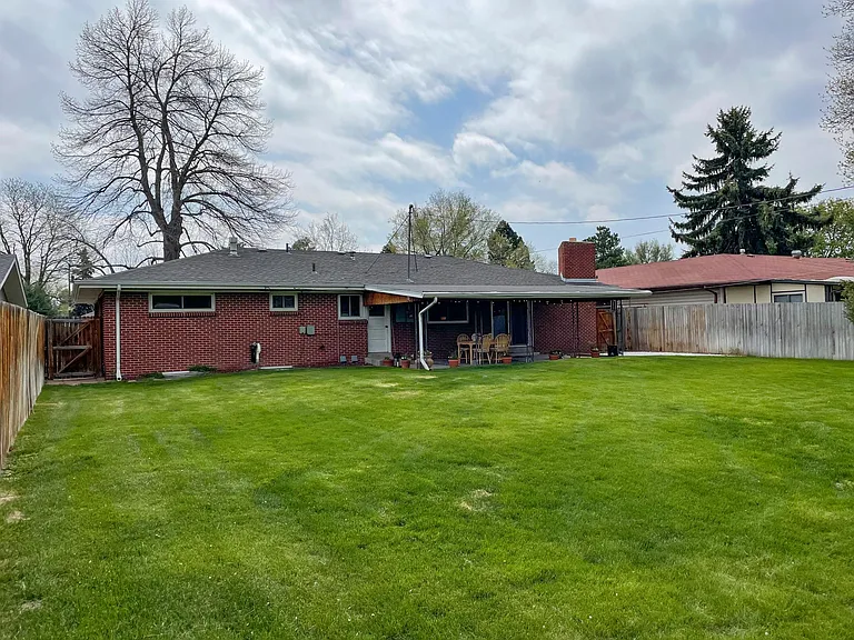 2551 S Ivy St — Photo 18
