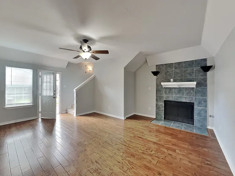 1838 Crooks Ct — Photo 5