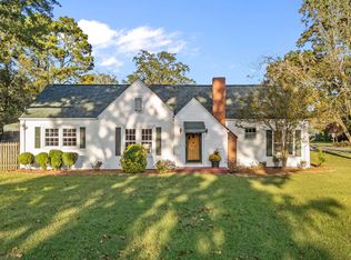 600 N Baker St, Four Oaks, NC 27524