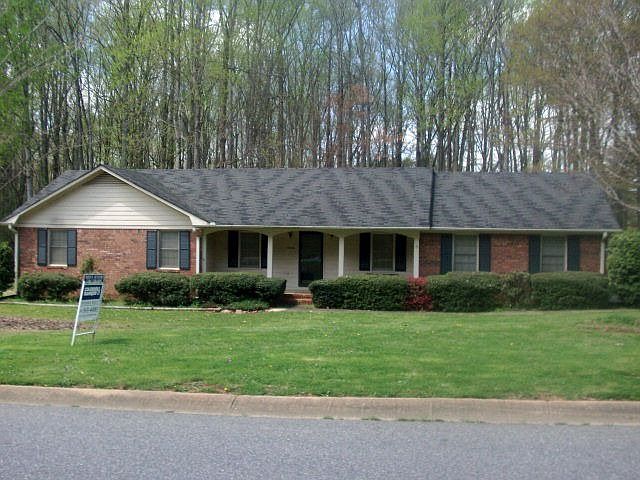 1st image of 1060 Brookwood Dr