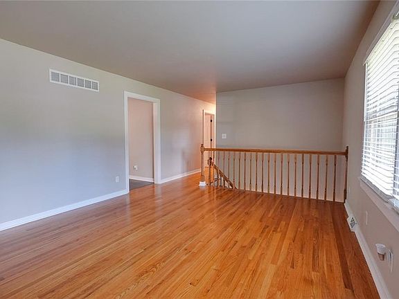 5th image of 17226 E 40th Ter S