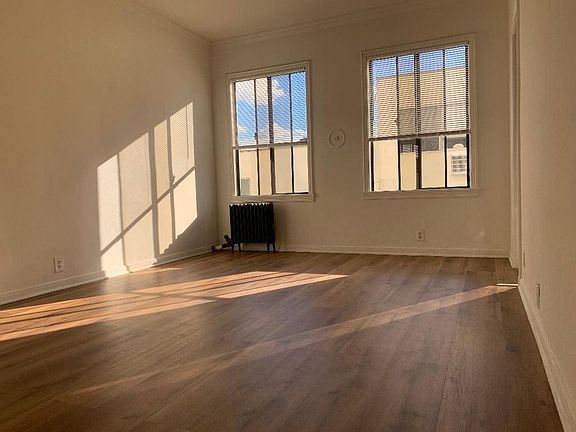 3rd image of 801 S Gramercy Dr #16217660