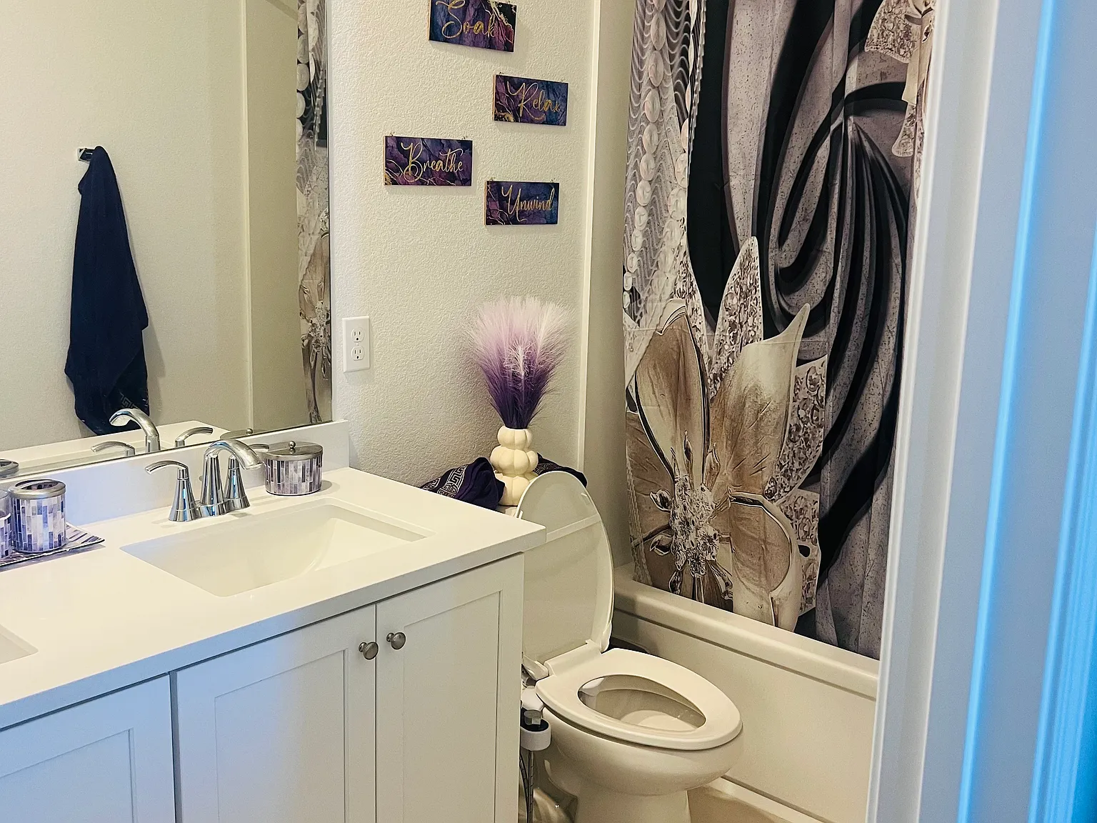 4 bed, 2705 sqft, $1,100 — Photo 3