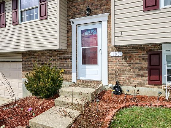 3rd image of 103 Fernwood Ct