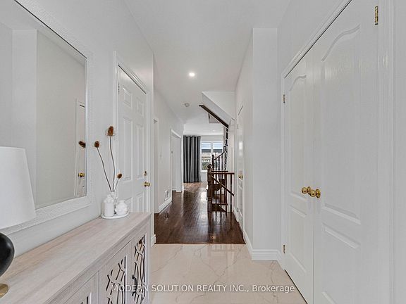 5th image of 2312 Foxfield Rd