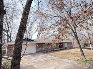 1006 S G St, Rogers, AR 72756