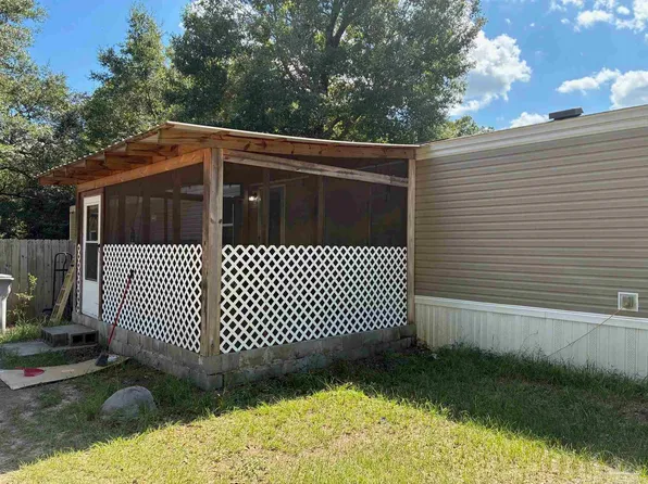 6499 Hunter St, Milton, FL 32570