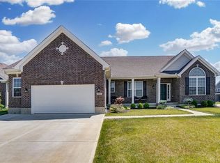 3003 White Ash Dr, Tipp City, OH 45371