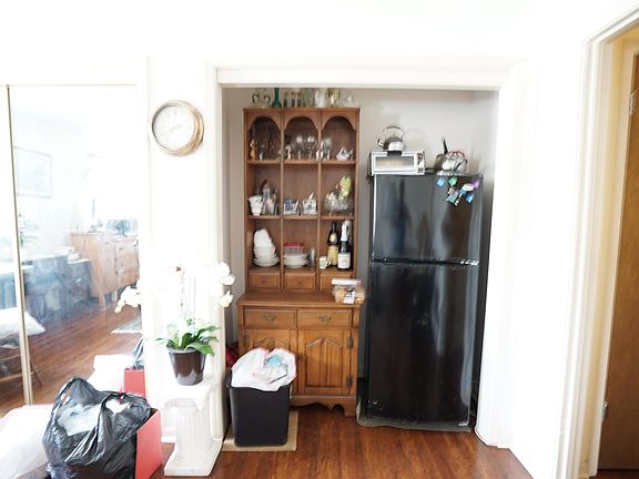 3rd image of 4801 James Kent Ct