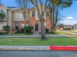1 Cross Cyn, San Antonio, TX 78247