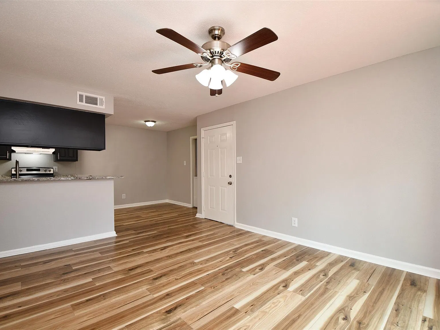 12955 Woodforest Blvd — Photo 3