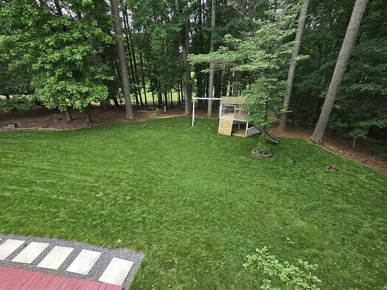 1210 Beacon Hill Xing — Photo 43