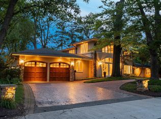 3839 Woodbridge Rd, Upper Arlington, OH 43220