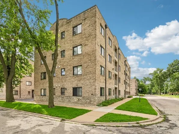 7335 Oakwood Ave APT 2F, Lyons, IL 60534