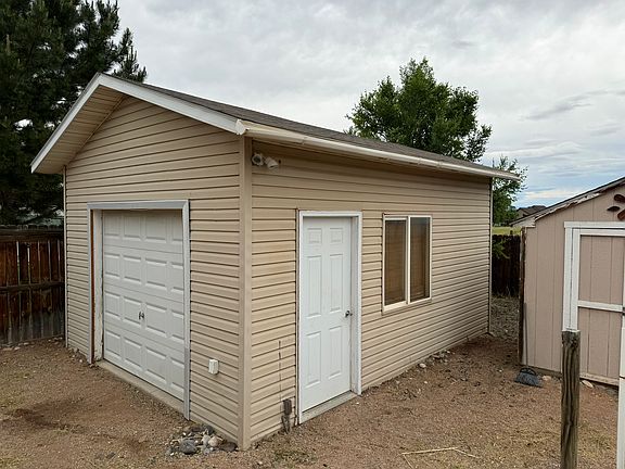Extra detached garage/work room