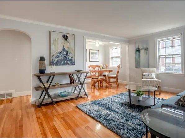 71 Tyler St, Hyde Park, MA 02136