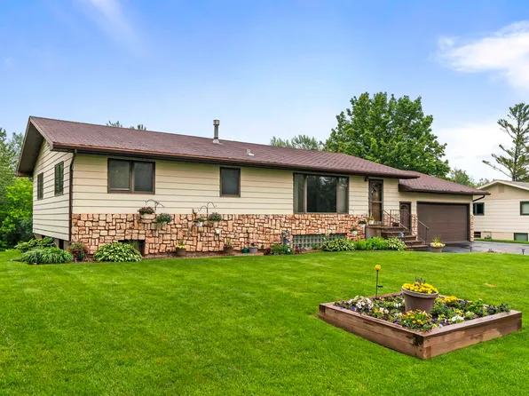 810 N 2nd Ave, Proctor, MN 55810