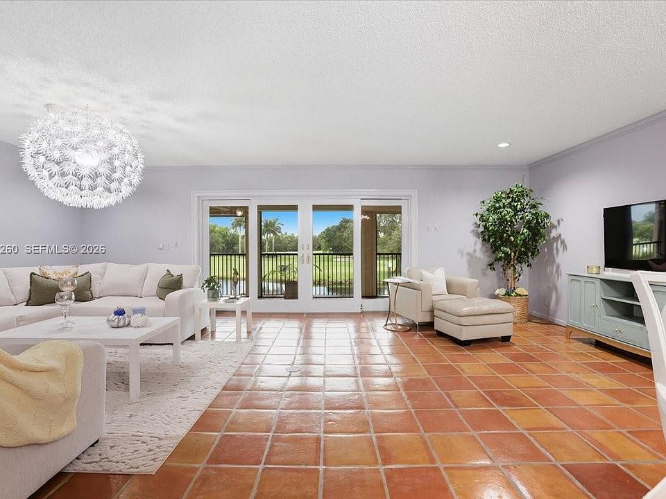 1st image of 400 NW 127th Ave APT 13