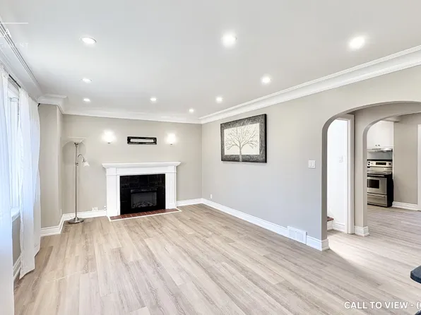 1052 King St E, Oshawa, ON L1H 1H5