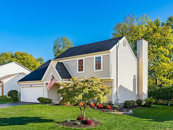 2nd image of 3239 Cranston Dr