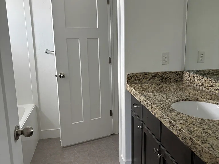 7426 N Cottage Ln — Photo 4