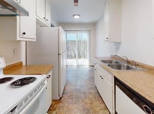 1506 Lake Blvd APT 2, Redding, CA 96003