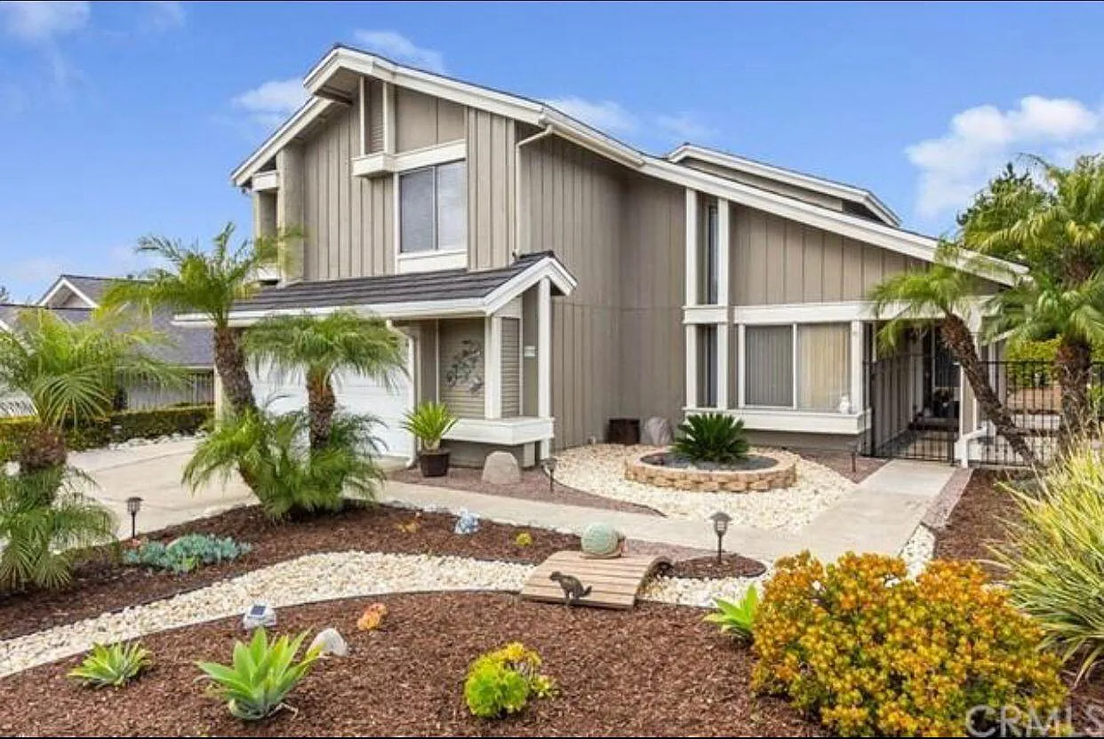 24641 Ashland Dr — Photo 2