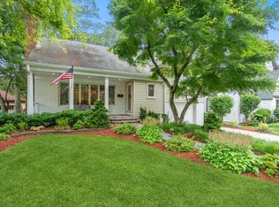 54 Colgate Rd, Great Neck, NY 11023