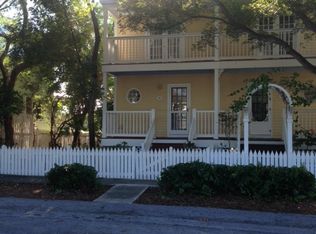 16 Golf Club Dr, Key West, FL 33040